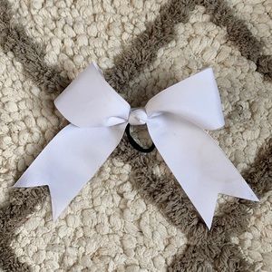 WHITE CHEER BOW